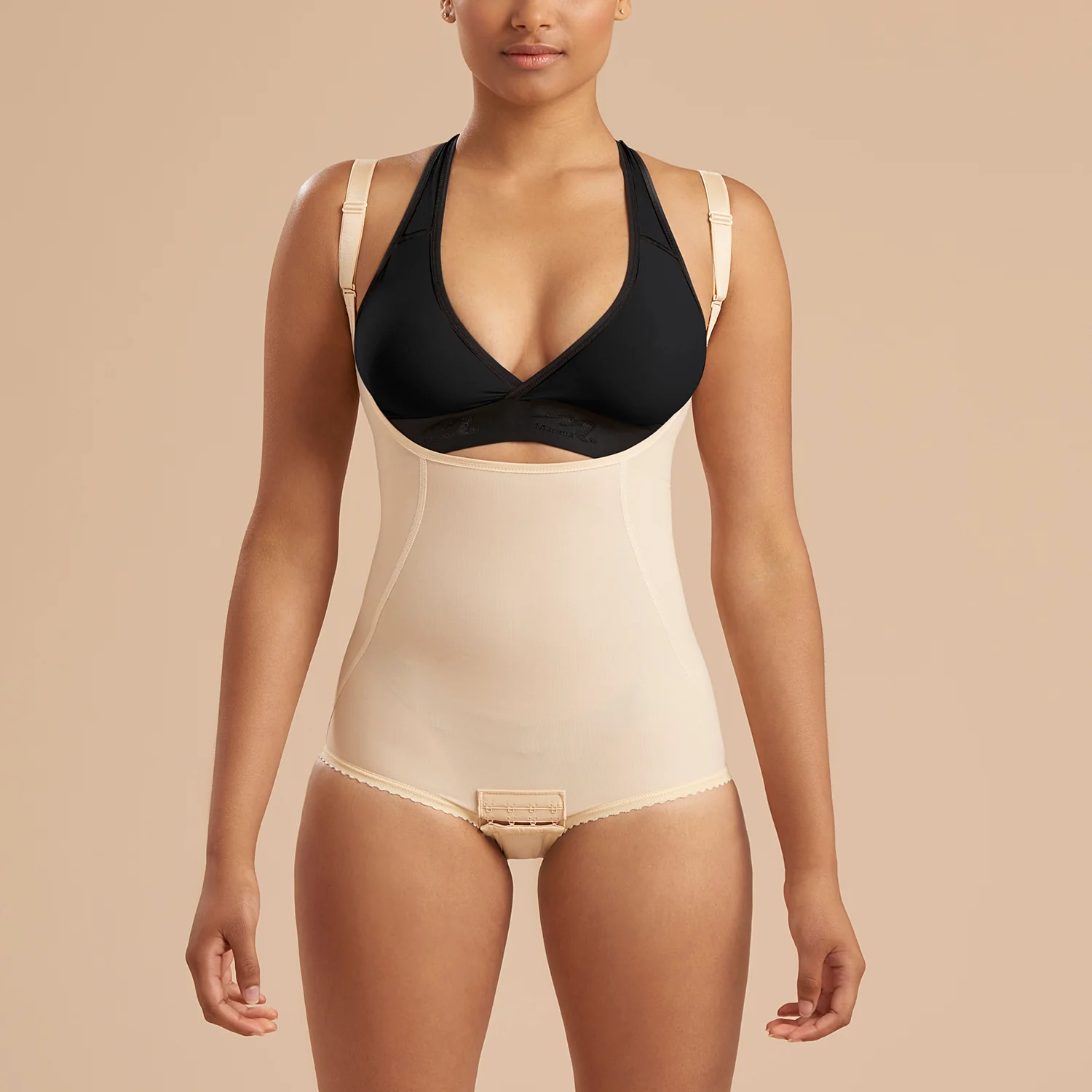 Compression Garments After Lipedema Surgery: Key Benefits and Care Tips